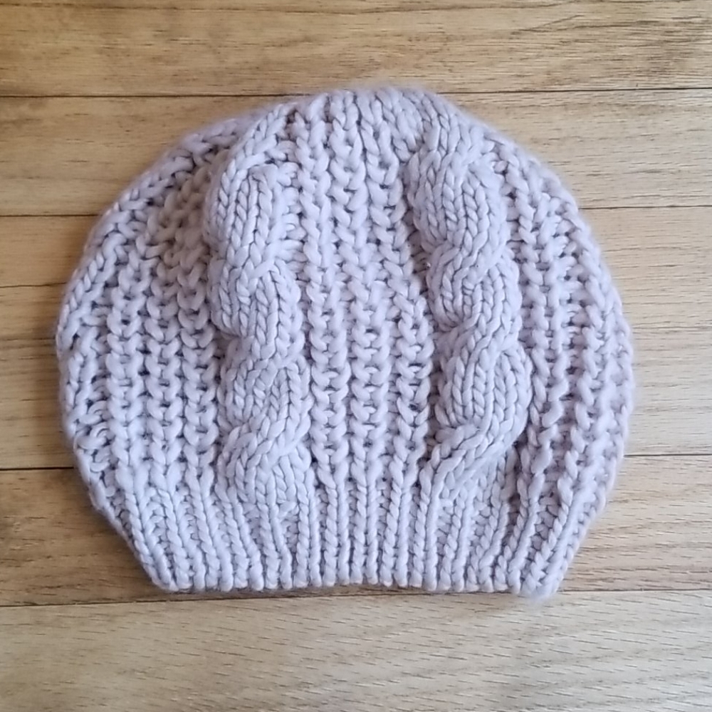 Handmade winter beanie hat (cream color)